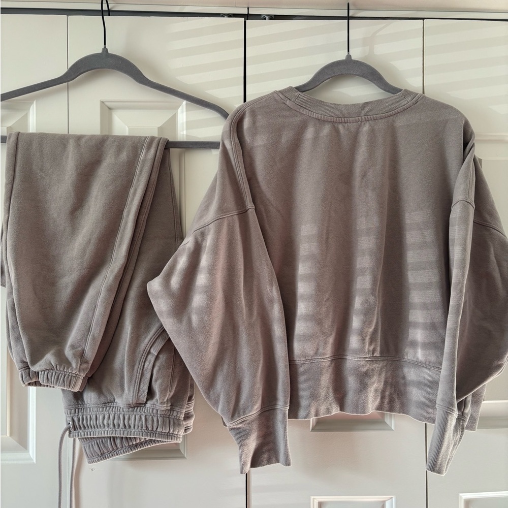 DKNY Taupe Lounge Set - Picture 1 of 7